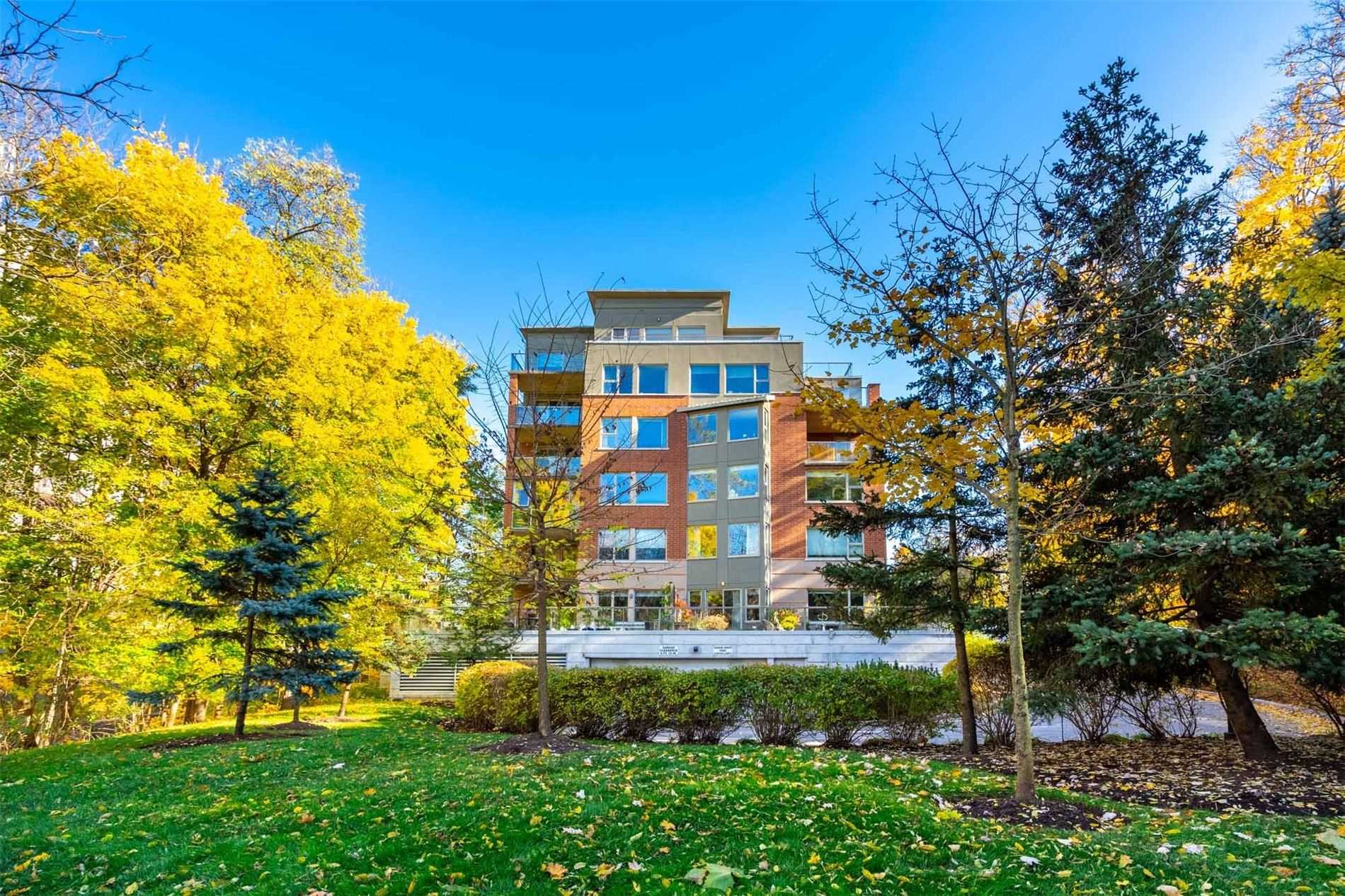 106-77 Governors Road, Hamilton, ON, L9H 7N8