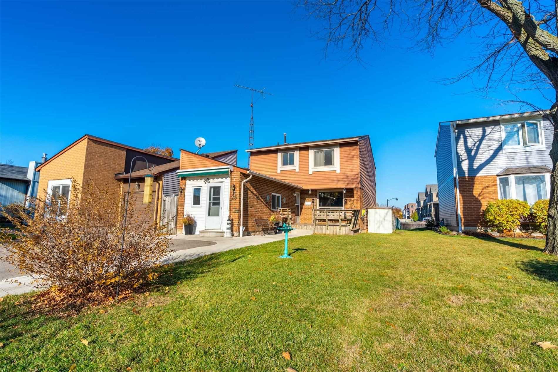 23 Glaceport Avenue, Hamilton, ON, L9H 7E2