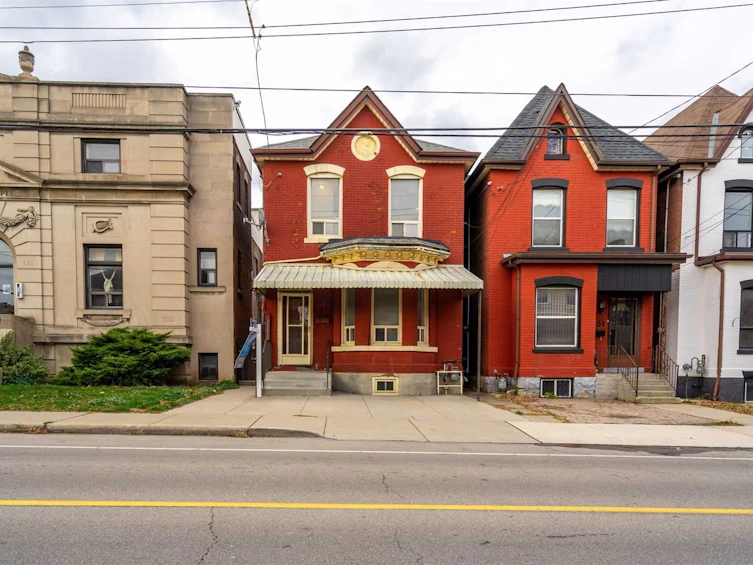 249 Bay Street N, Hamilton, ON, L8L 1M2