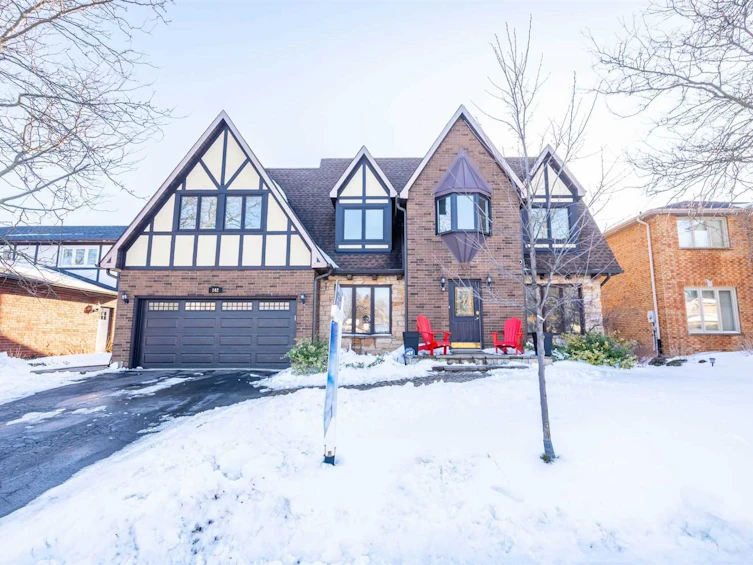 142 Meadowbrook Drive, Hamilton, ON, L9G 4S8