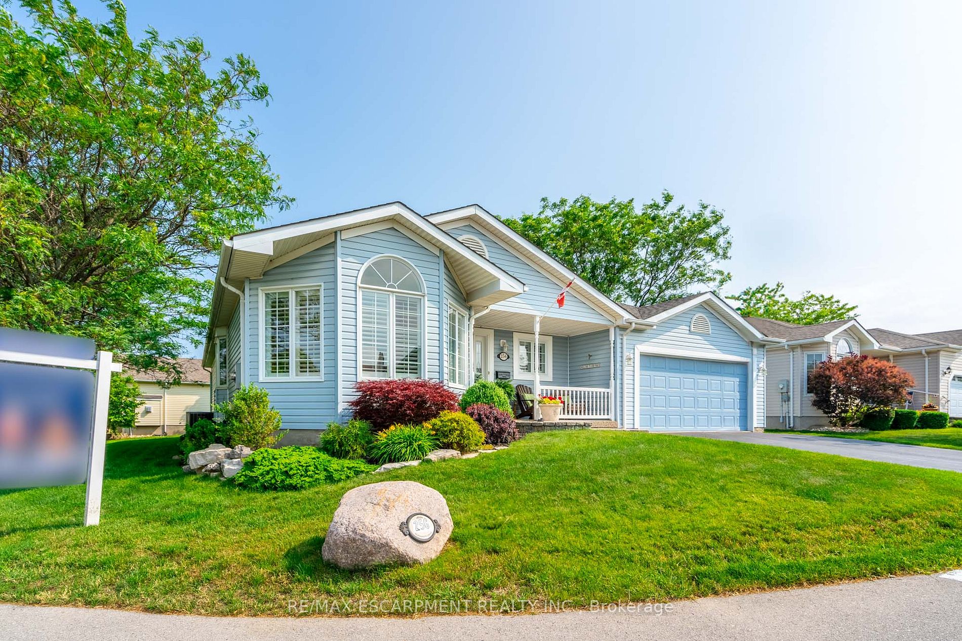 256 Glenarrif Drive, Hamilton, ON, L8B 1A5