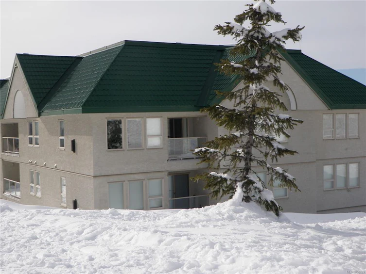 202-1380 Henry Road, Courtenay, BC, V9J 1L0