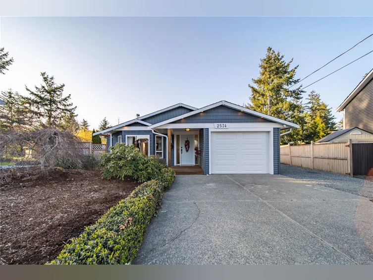 2574 Theresa Terrace, Nanaimo, BC, V9T 4Y9