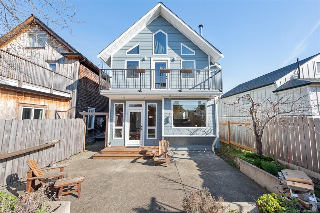 Cumberland Homes For Sale Mls Listings Cumberland Bc Rew