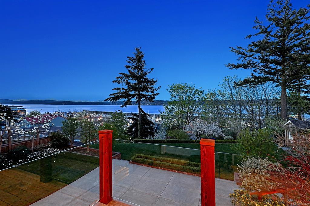 657 Thulin Street, Campbell River, BC, V9W 2L4 - 2