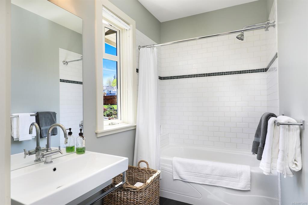 657 Thulin Street, Campbell River, BC, V9W 2L4 - 12