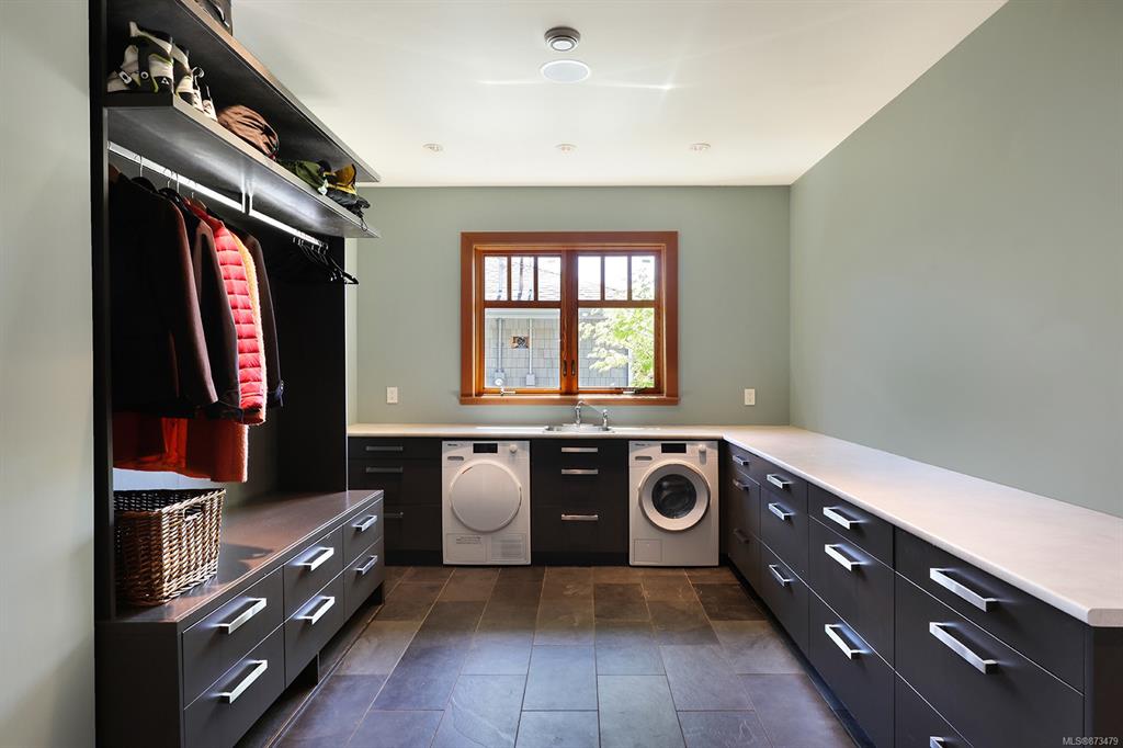 657 Thulin Street, Campbell River, BC, V9W 2L4 - 13