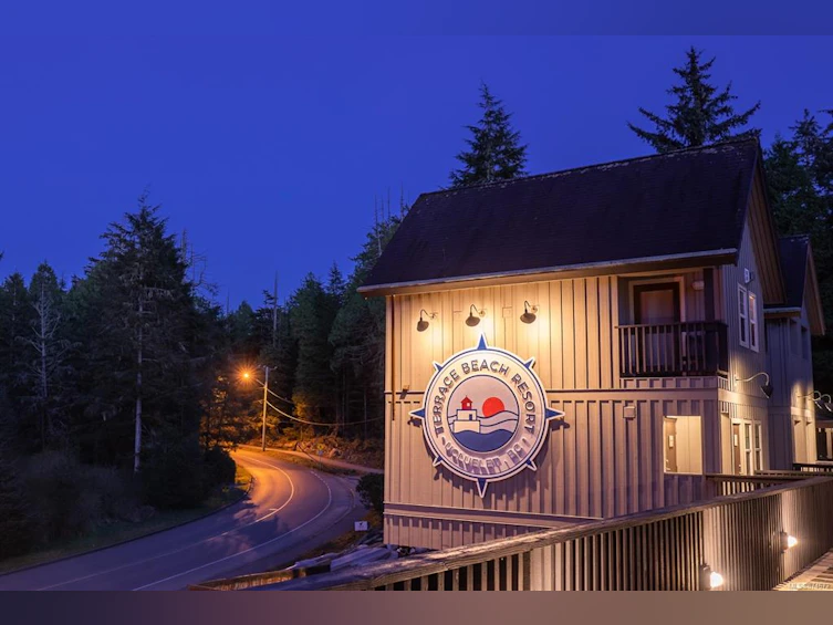 1-1002 Peninsula Road, Ucluelet, BC, V0R 3A0