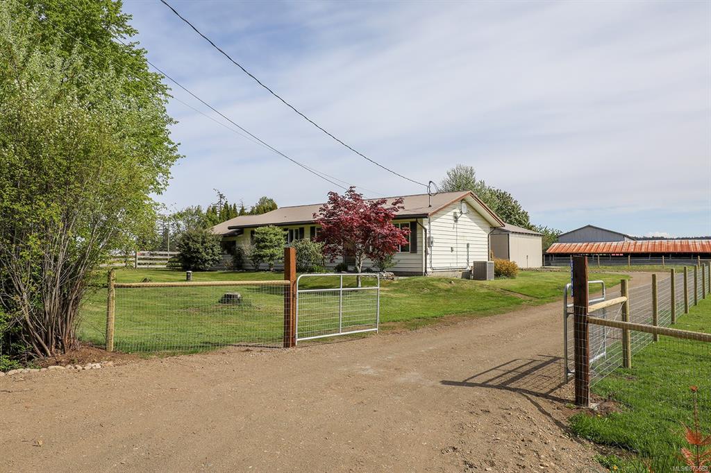 5346 Headquarters Road, Courtenay, BC, V9J 1M3