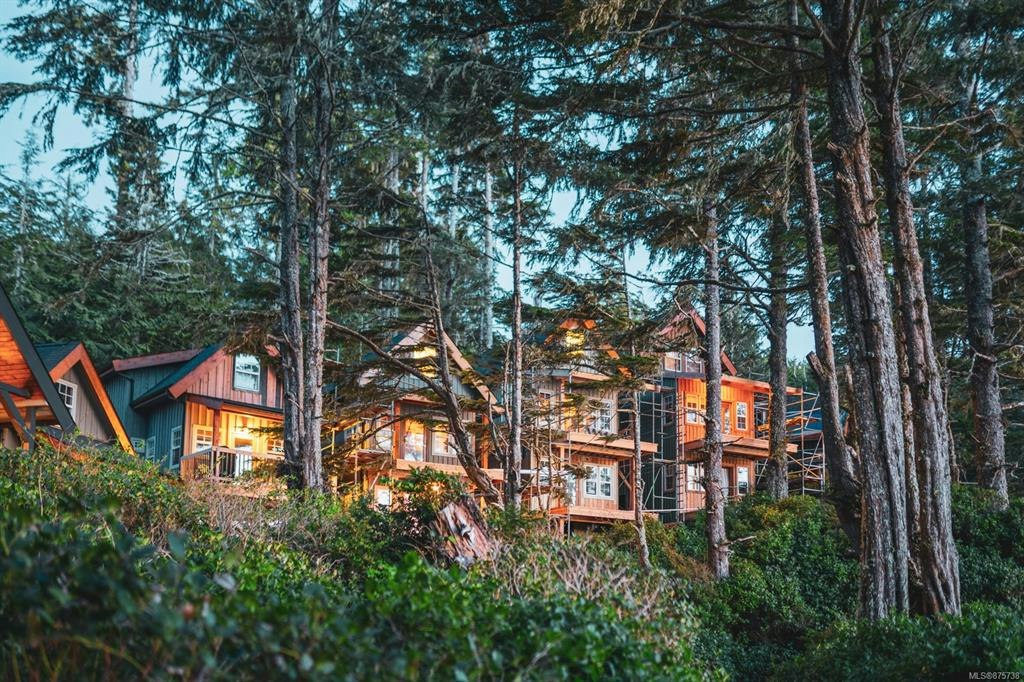 18-1002 Peninsula Road, Ucluelet, BC, V0R 3A0
