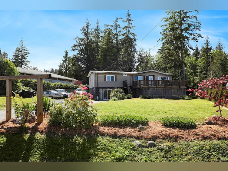 5925 Garvin Road, Union Bay, BC, V0R 3B0