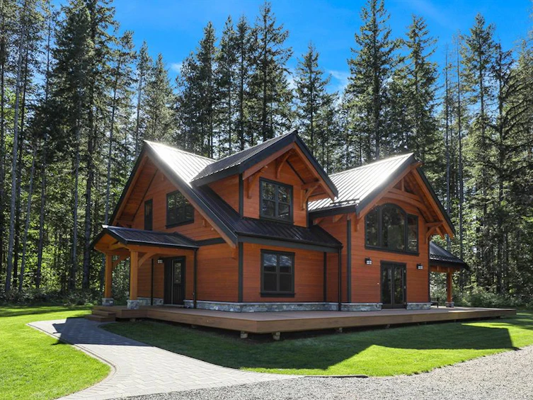 3881 Islak Road, Black Creek, BC, V9J 1Y9 - 2