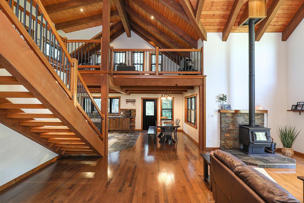 3881 Islak Road, Black Creek, BC, V9J 1Y9 - 3