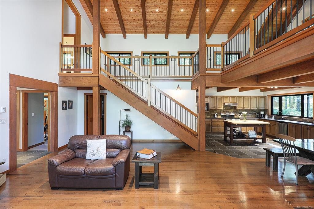 3881 Islak Road, Black Creek, BC, V9J 1Y9 - 5