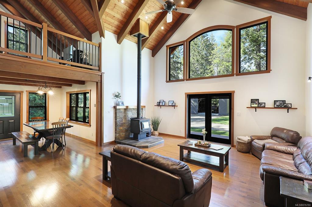 3881 Islak Road, Black Creek, BC, V9J 1Y9 - 6