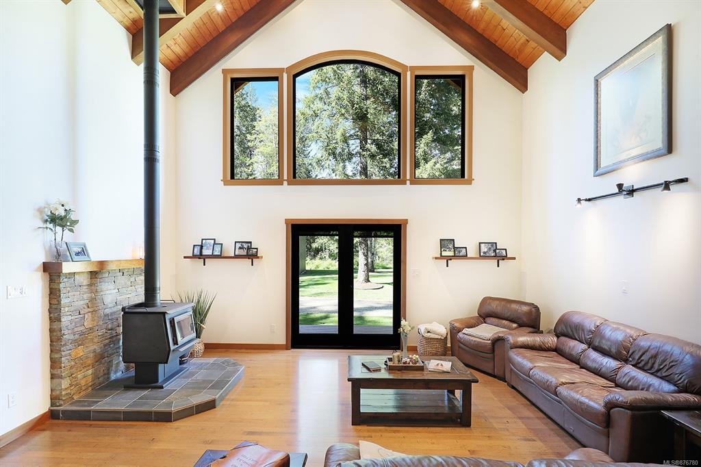 3881 Islak Road, Black Creek, BC, V9J 1Y9 - 7