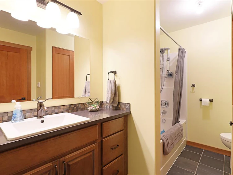 3881 Islak Road, Black Creek, BC, V9J 1Y9 - 17