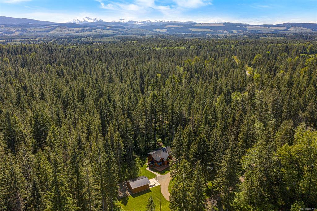 3881 Islak Road, Black Creek, BC, V9J 1Y9 - 33