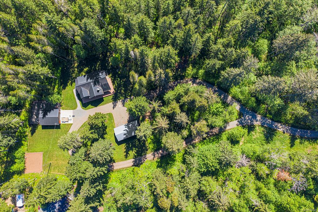 3881 Islak Road, Black Creek, BC, V9J 1Y9 - 34