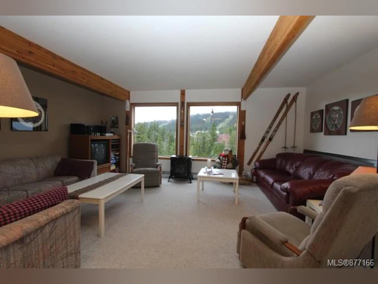 B-906 Jutland Terrace, Courtenay, BC, V9J 1L0