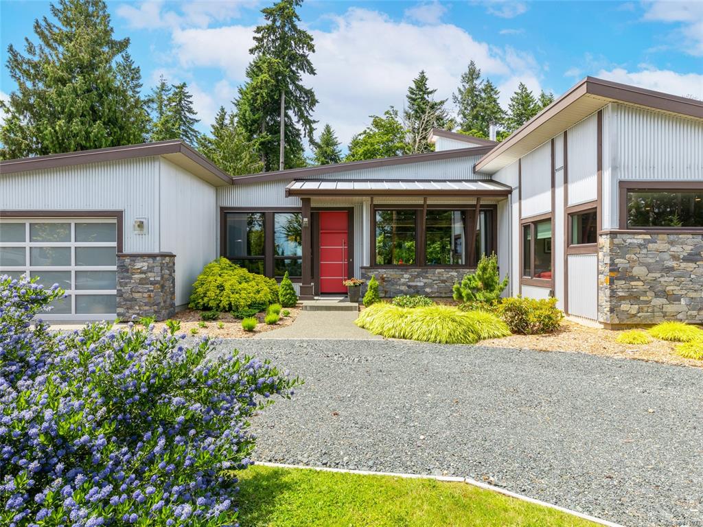 173 Baynes Drive, Union Bay, BC, V0R 1N0