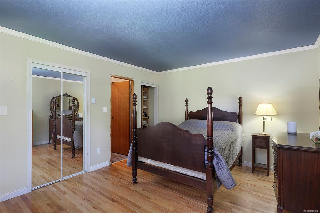 8830 Clarkson Avenue, Black Creek, BC, V9J 1A7 - 12