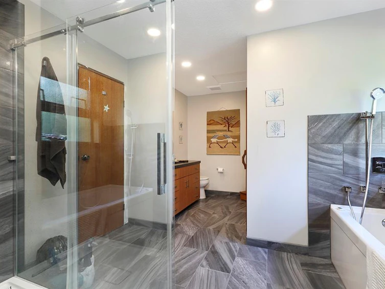 8830 Clarkson Avenue, Black Creek, BC, V9J 1A7 - 14