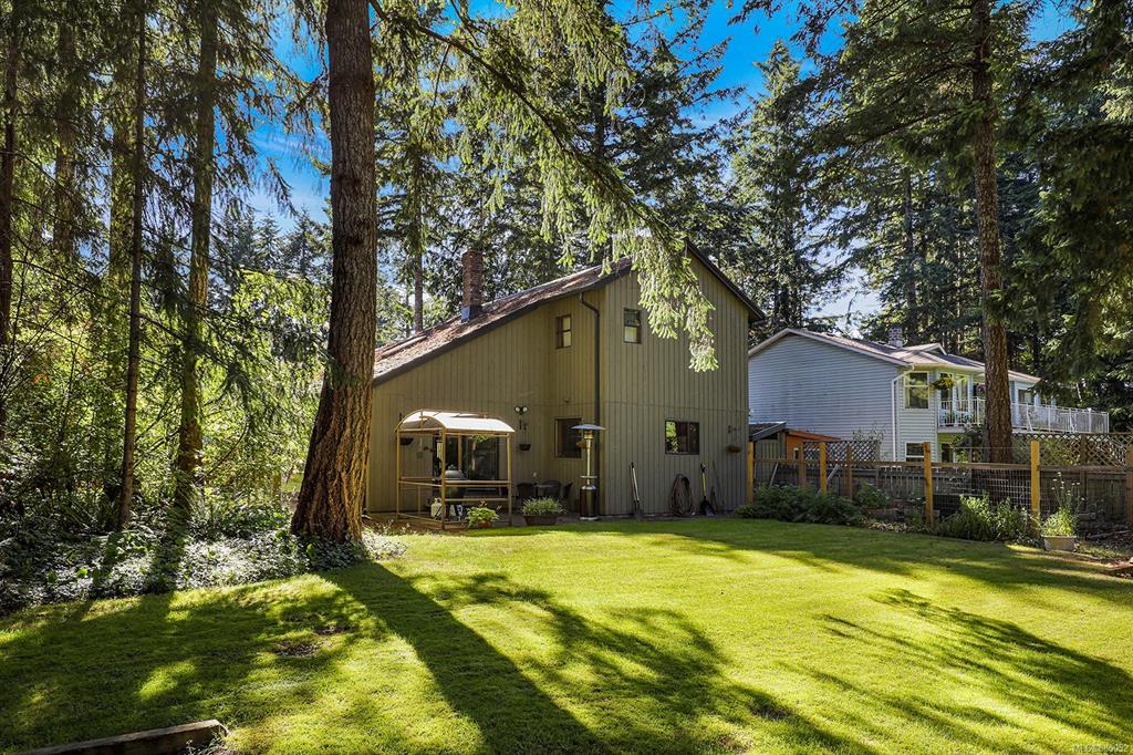 8830 Clarkson Avenue, Black Creek, BC, V9J 1A7 - 25