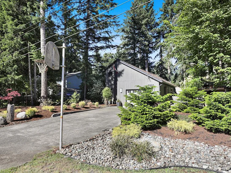 8830 Clarkson Avenue, Black Creek, BC, V9J 1A7 - 27