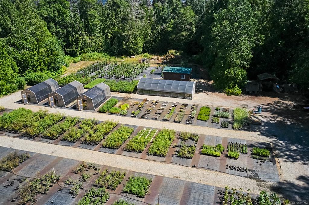 7455 W Island Highway, Bowser/Deep Bay, BC, V0R 1G0