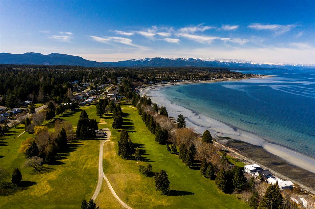 301-103 Railway Street, Qualicum Beach, BC, V9K 1L8