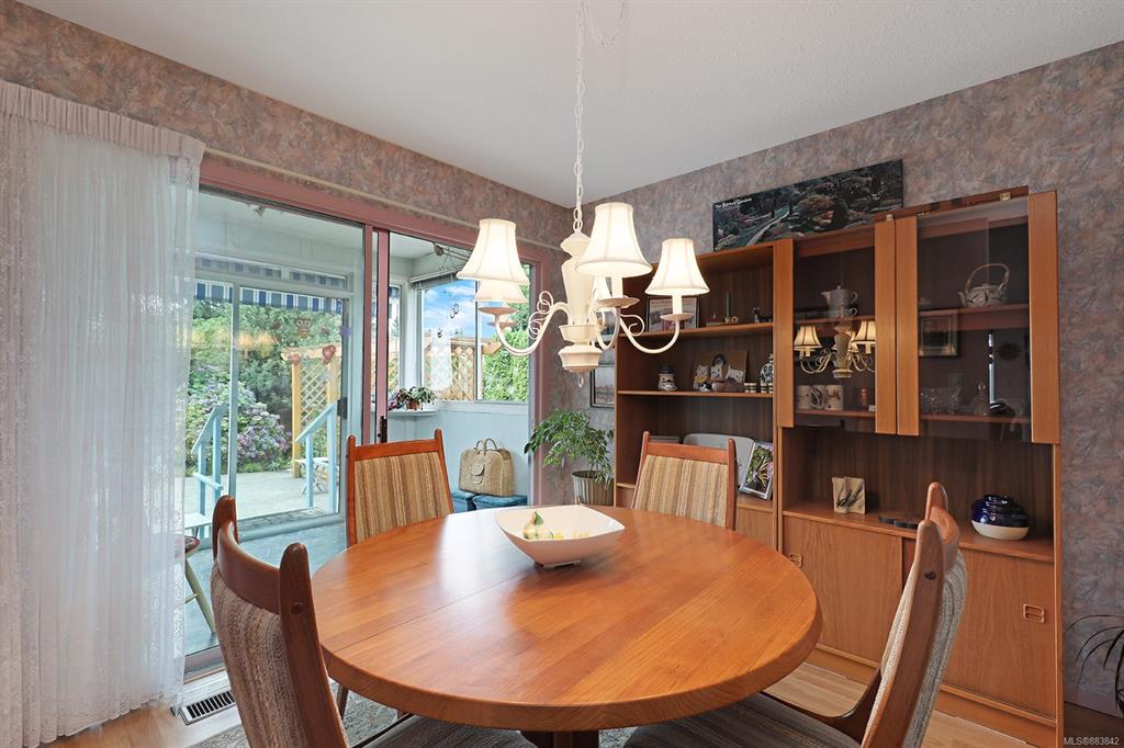 539 Cormorant Street, Comox, BC, V9M 1Z3 - 10