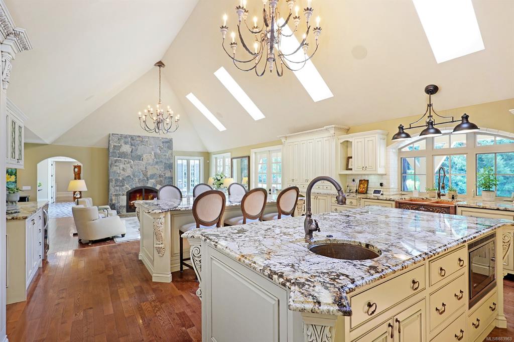 370 E Rupert Road, Qualicum Beach, BC, V9K 1R3 - 5