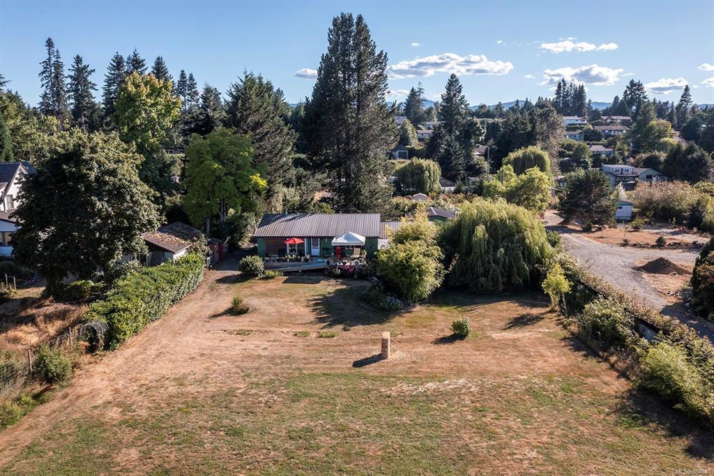 4026 S Island Highway, Courtenay, BC, V0R 2V0