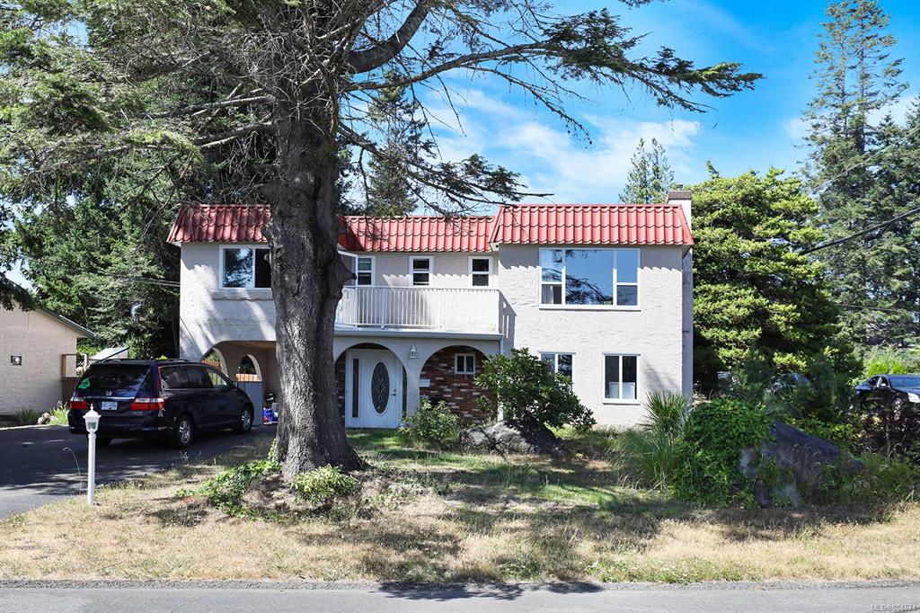 2230 April Place, Comox, BC, V9M 1K1