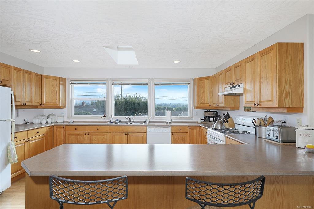 1482 Williams Road, Courtenay, BC, V9N 7J9 - 8