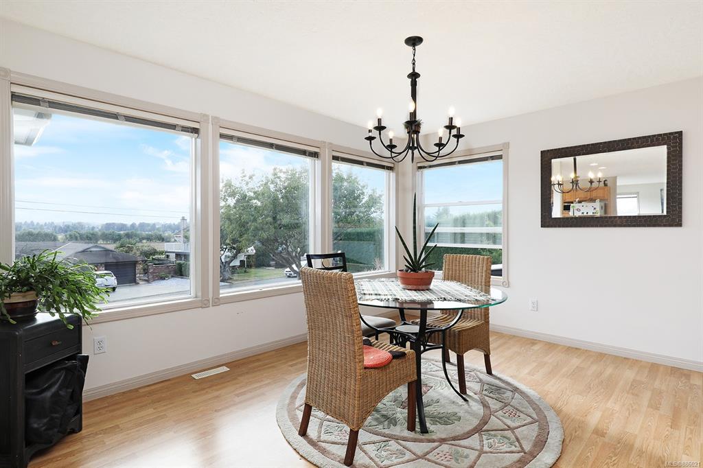 1482 Williams Road, Courtenay, BC, V9N 7J9 - 9