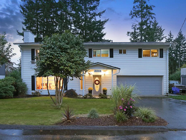2259 Strathcona Crescent, Comox, BC, V9M 1K2 - 2
