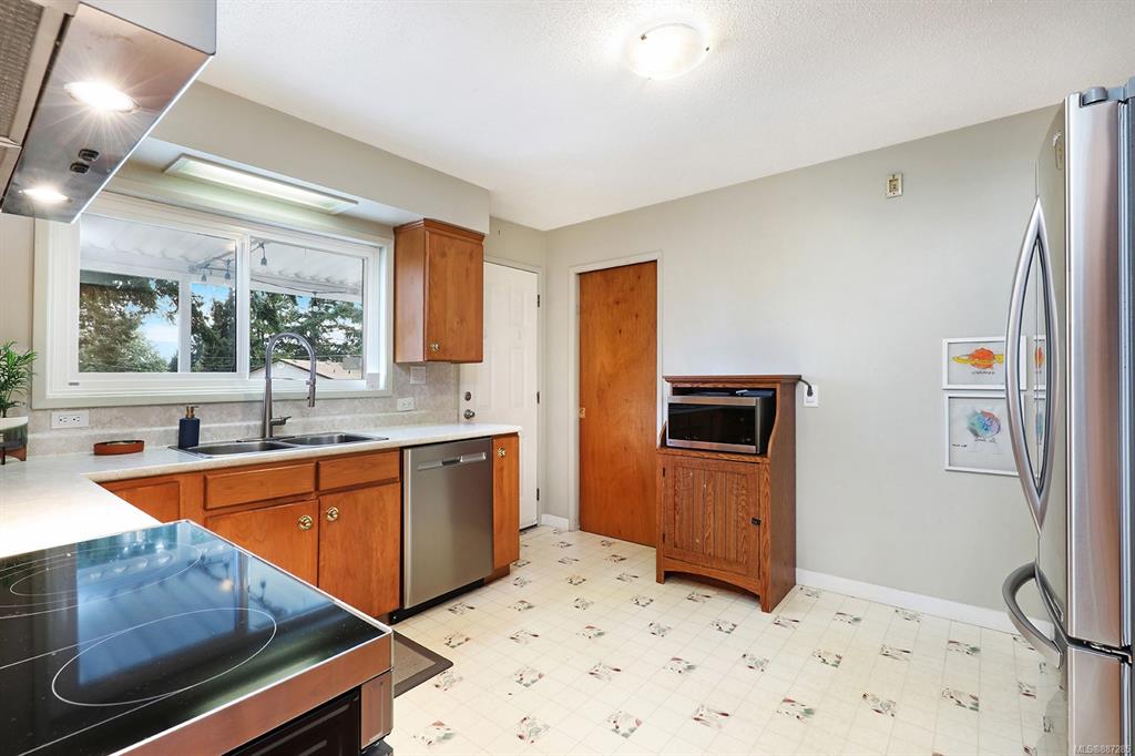 2259 Strathcona Crescent, Comox, BC, V9M 1K2 - 12