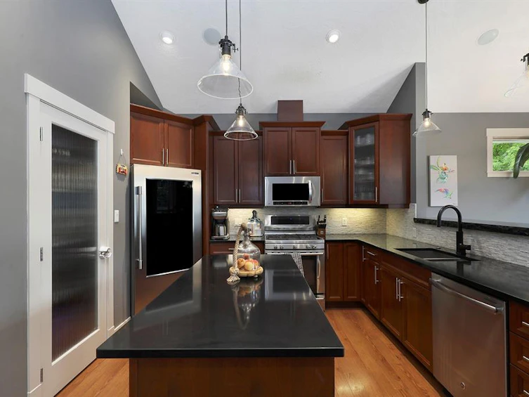 2433 Tutor Drive, Comox, BC, V9M 0A7 - 10