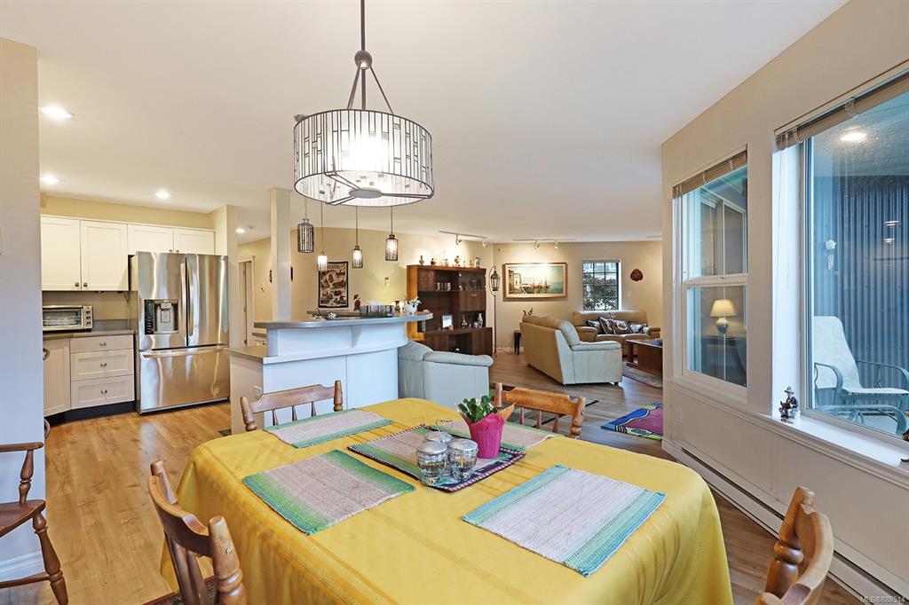 204-1695 Comox Avenue, Comox, BC, V9M 3M1 - 9