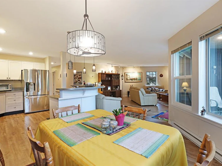 204-1695 Comox Avenue, Comox, BC, V9M 3M1 - 9