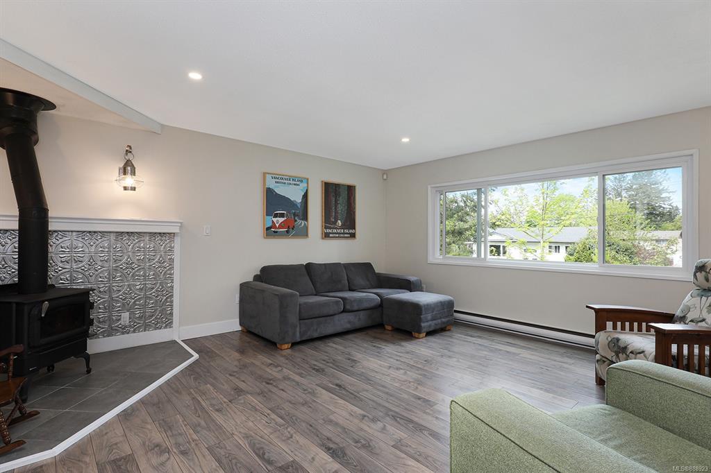 1517 Chinook Drive, Comox, BC, V9M 3E1 - 2