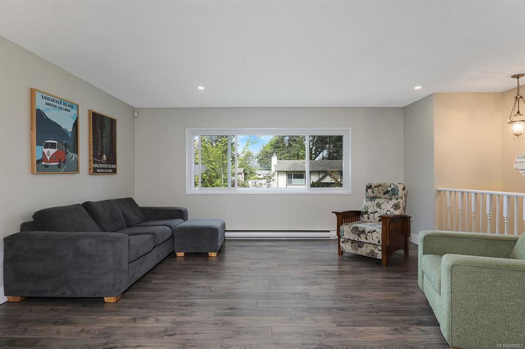1517 Chinook Drive, Comox, BC, V9M 3E1 - 3