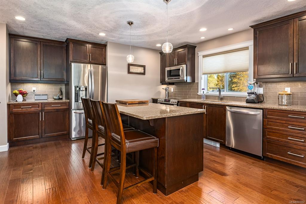 2084 Morello Place, Courtenay, BC, V9N 9C9 - 10