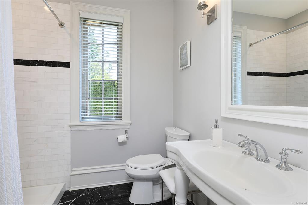 370 E Rupert Road, Qualicum Beach, BC, V9K 1R3 - 29