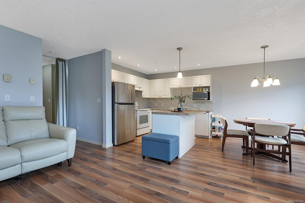 10-717 Aspen Road, Comox, BC, V9M 3X4 - 3