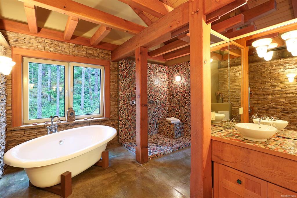 2100 Redonda Drive, Campbell River Area Small Islands, BC, V0P 1H0 - 25