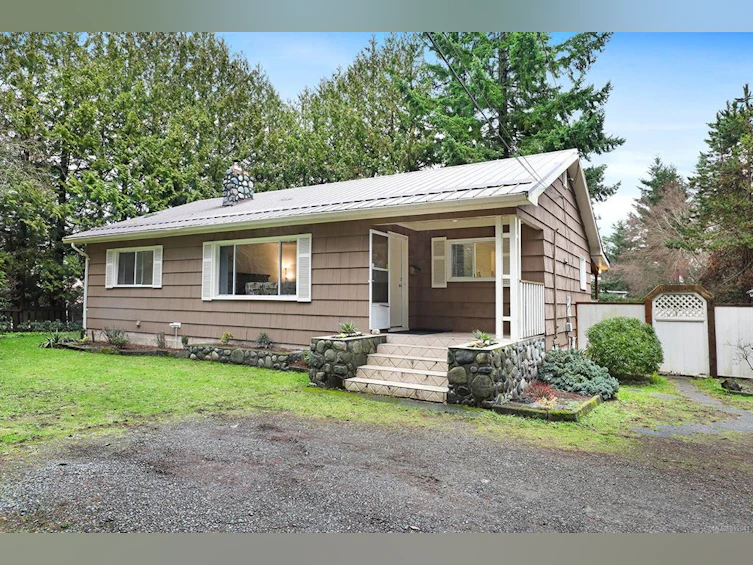 490 Anderton Road, Comox, BC, V9M 2A5