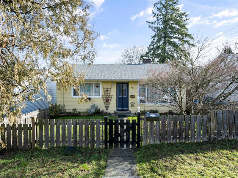 434 Hamilton Avenue, Nanaimo BC V9R 4E8